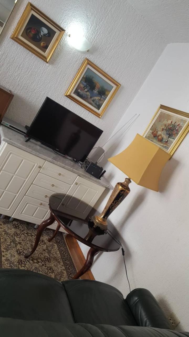 Apartment Sara ピロヴァッツ エクステリア 写真
